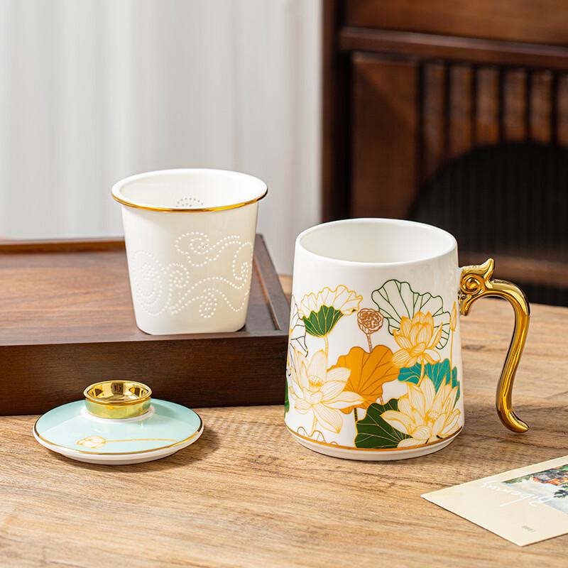 

Керамическая кружка-заварник с крышкой