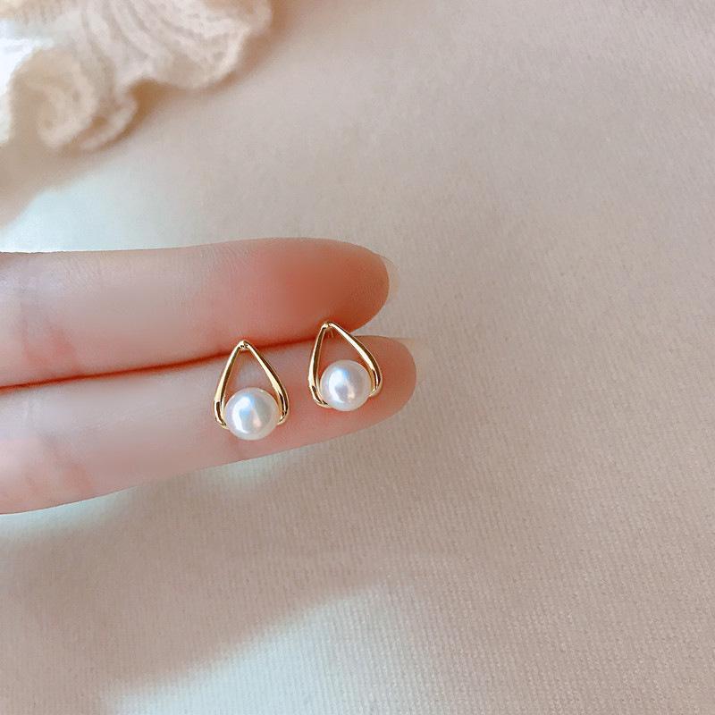 Korean Style S925 Sterling Silver Water Drop Pearl Stud Earrings for Women - Artistic and Fashionable Jewelry