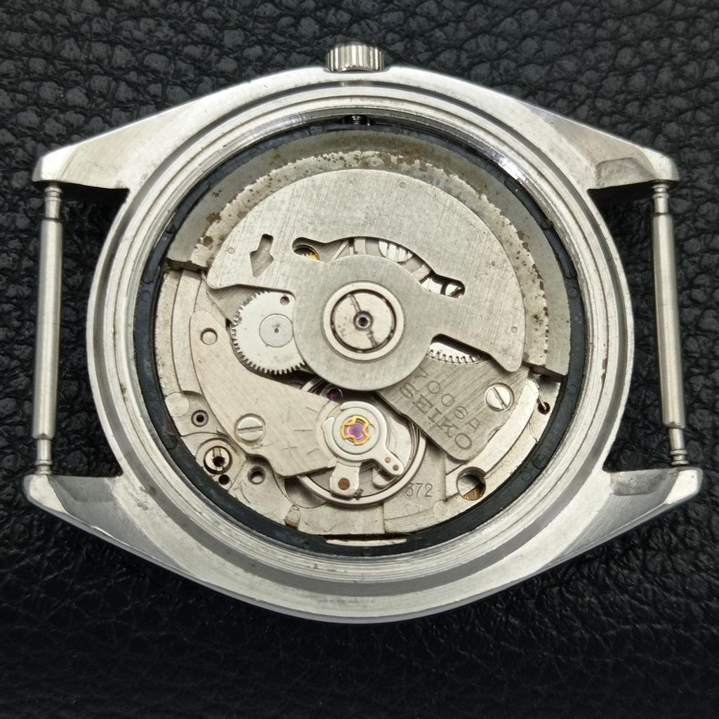 VINTAGE SEIKO 5 AUTOMATIC 7006A JAPAN MENS BLACK COLOR DIAL WATCH A701633-5