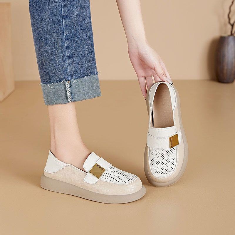 Leather Loafers Women's 2025 Summer and Autumn New Breathable Hollow Soft Sole Casual Versatile Lazy Shoes Hole Hole Single Shoes
