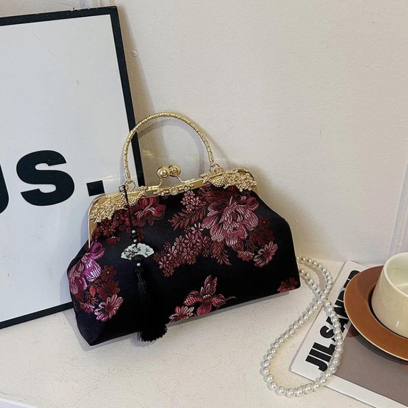 Slik Embroidered Chinese Style Top-Handle Bags Beading Fashiable Women's Bags  Sale 2026 Fashi Tassel Women's Handbag