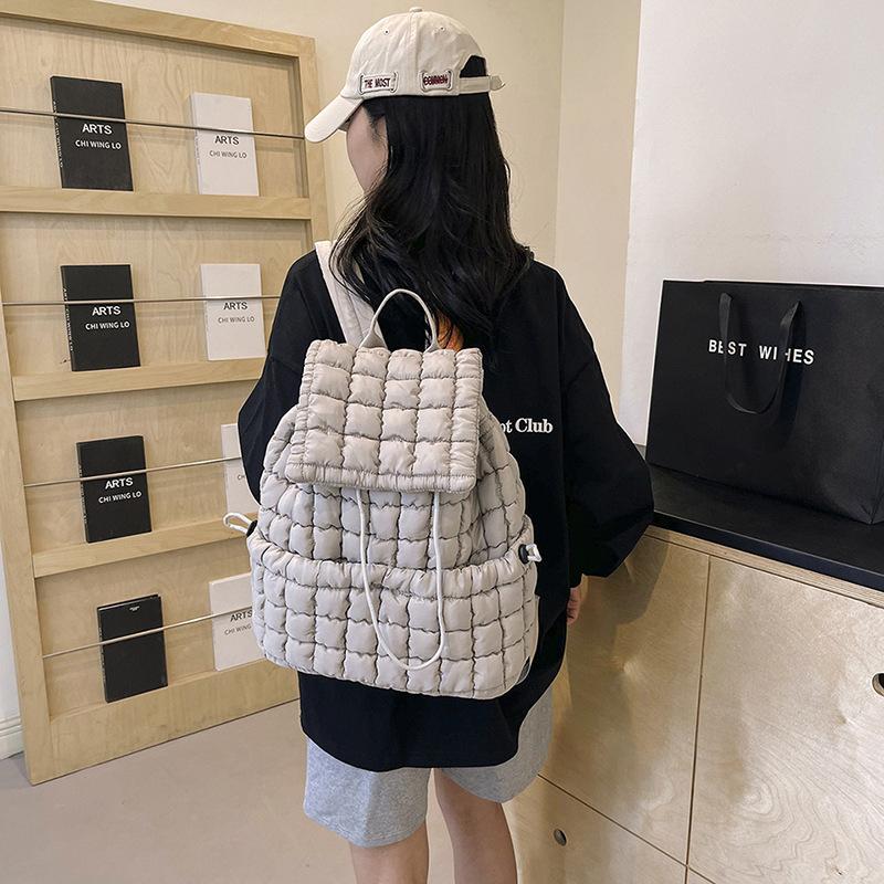 Schoolbag Down backpack Women's new cotton bag Fashion pleated cloud bag Commuter travel Large capacity backpack