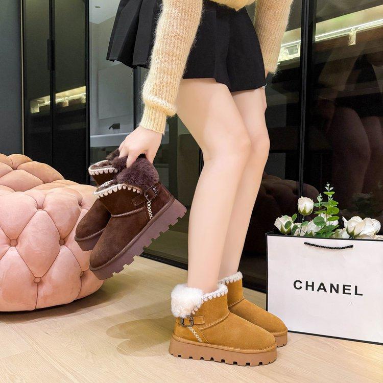 Woven snow boots women's 2025 new winter sheepskin fur integrated non-slip warm short tube thickened flat-bottomed boots