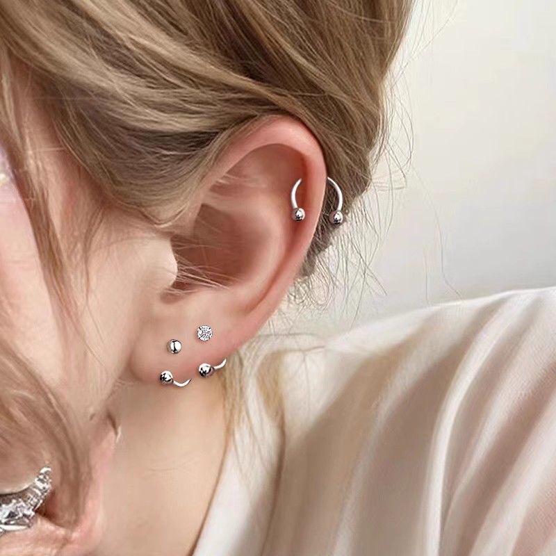 2024 Trendy U-formede øreklemmer med skrufeste