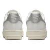 Nike Air Force 1 07 Essential Silver Swoosh Damen-Sneaker Weiß Summit-White Metallic-Silber DQ7569-100