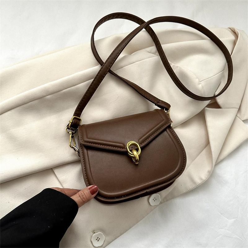Stylish Retro Shoulder Bag For Women 2023 Trendy Fashion Crossbody Saddle Bag