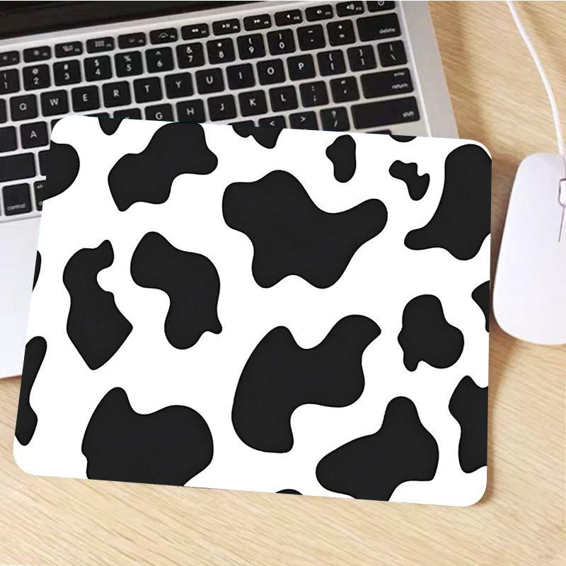

Cow Print DIY Thickened Mouse Pad Gaming Keyboard Table Mat Office Supplies Room Decor Writing Desk Mats No Lock Edge18x22cm