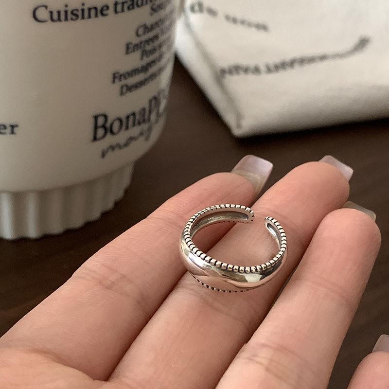 925 Sterling Silver Retro Hollow Heart Ring - Elegant, High-End, Fashionable, Open Design for Women