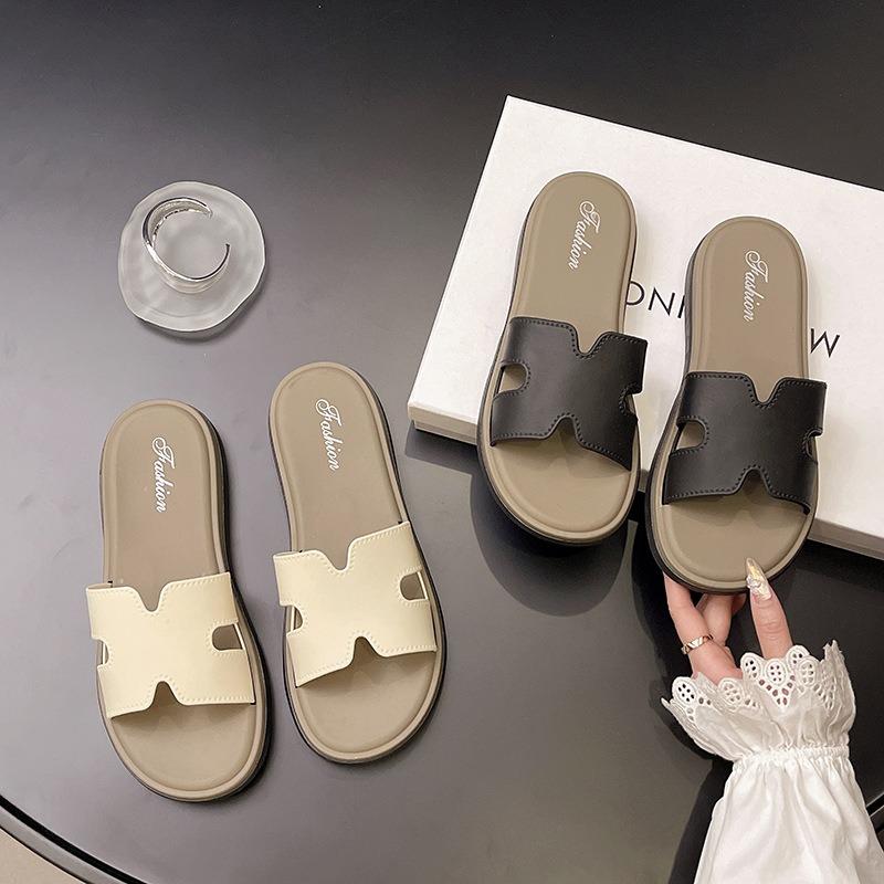 Flat-bottomed Slippers for Women's Outer Wear Summer New High-end Soft-bottomed Retro Beach Beautiful One-word Small Cool Slippers