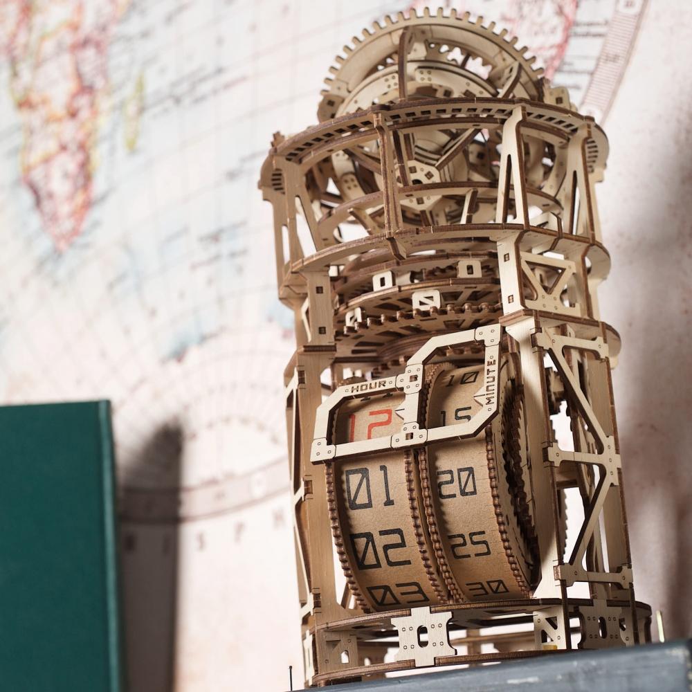 Stolní hodiny Ugears Skywatcher Tourbillon 70162 Stolní hodiny Sky Watcher Tourbillon Dřevěná hračka 3D puzzle