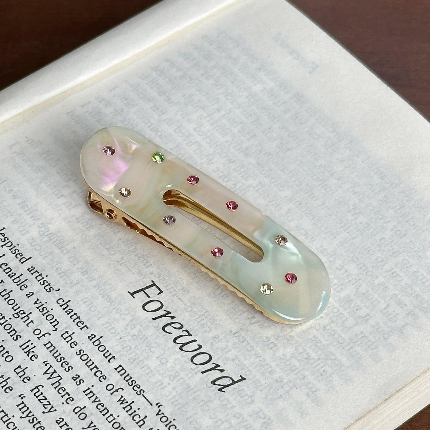 

Стильная овальная заколка-краб для волос с ослепительными стразами, идеально подходящая для повседневных модных аксессуаров ColorfulBlue