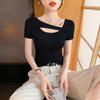 Damen Schwarzes Geripptes Asymmetrischer Halsausschnitt Cutout Kurzarm Figurbetontes Lässiges T-Shirt
