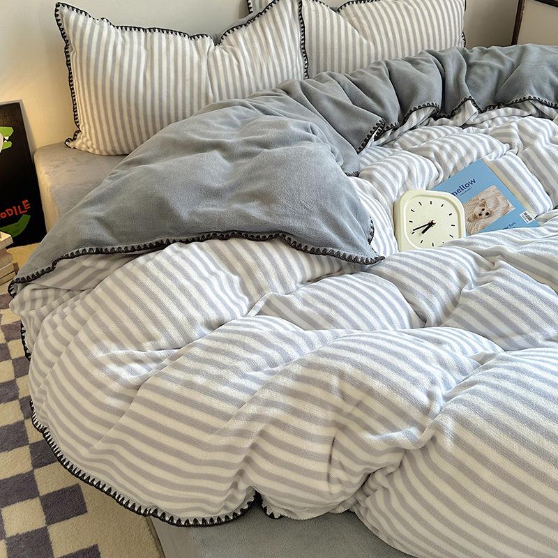 Soft & Fluffy Taro Purple Velvet 4-Piece Bedding Set: Thick, Warm, Double-Sided Coral Fleece for Autumn & Winter