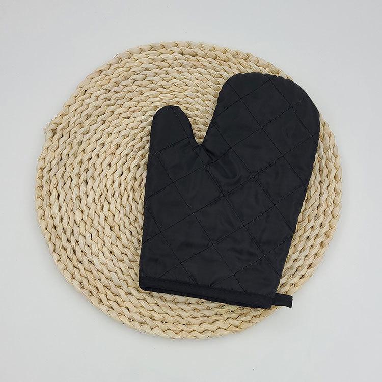 Polyester Heat-Insulating Oven Gloves - Essential for Barbecue & Household Use