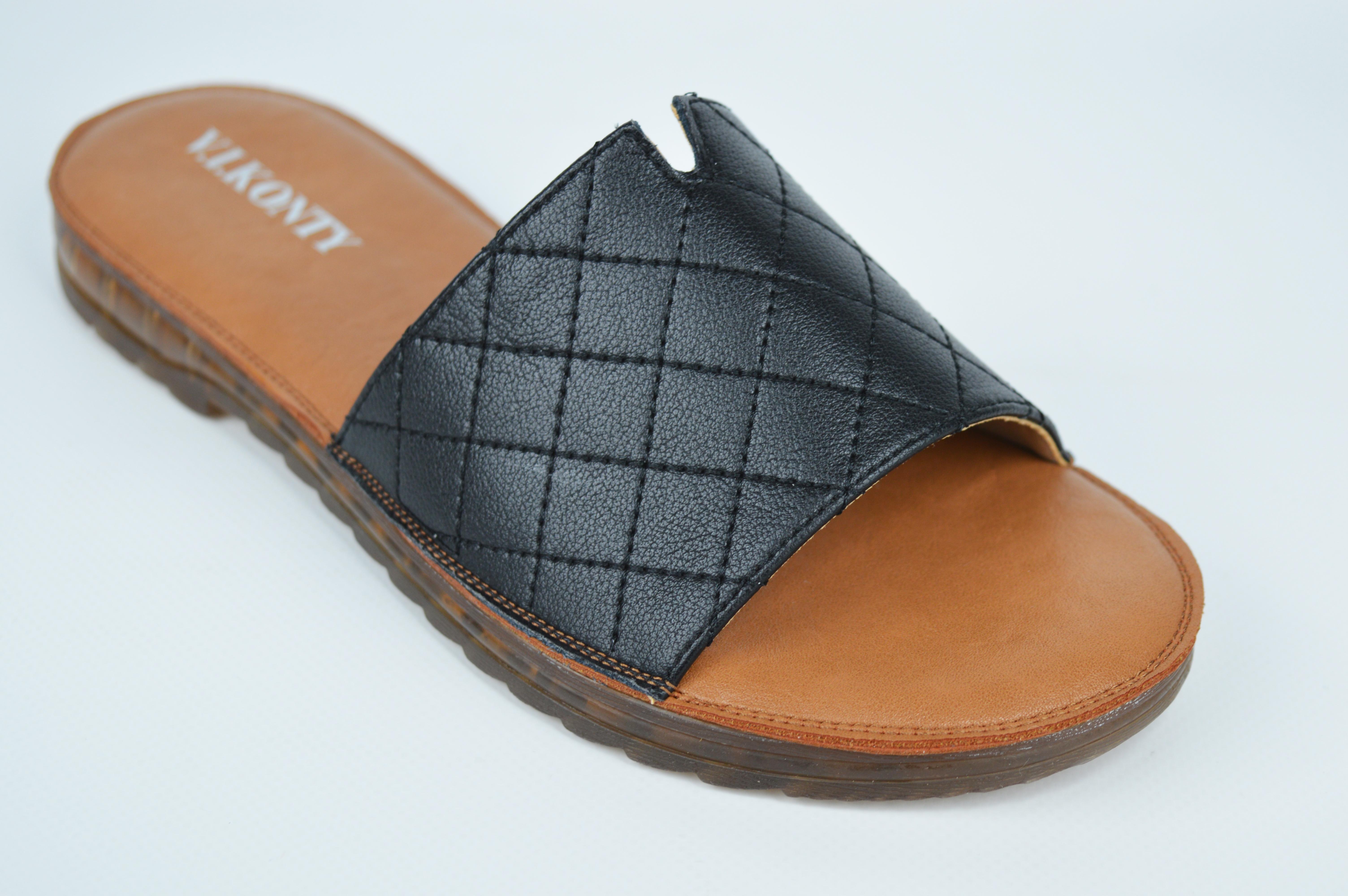 

Шльопанці комфорт V.I.konty 2131 36 Молочна шкіра 39 чорний