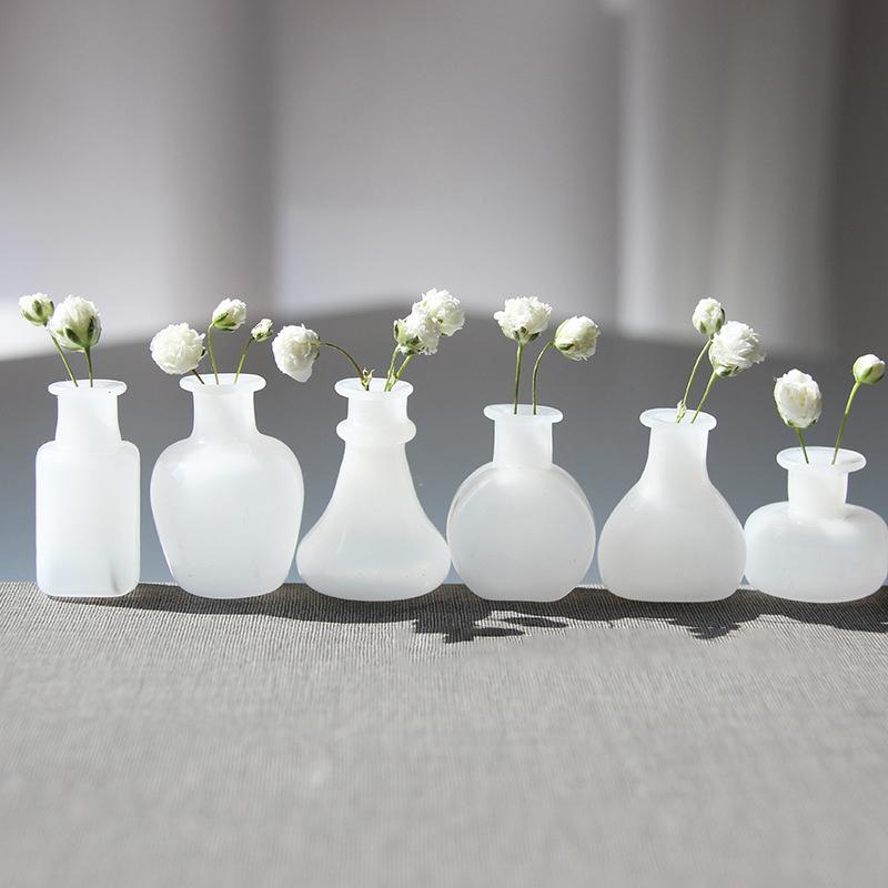 1:12 Dollhouse Miniature Glass Bottle Storage Jar Mini Geometric Shape Bottle Sealed Storage Bottle With Lid Vase Model Toys