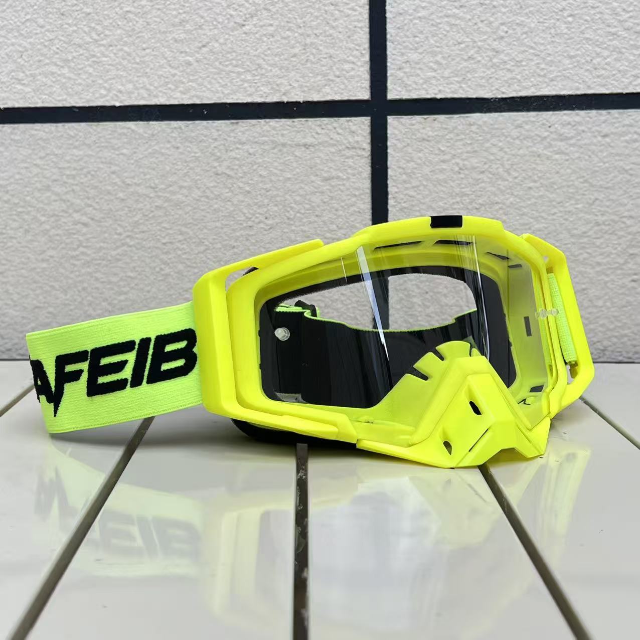 

MX Motocross Goggles: Windproof, Impact-Resistant, HD Vision for MTB, ATV & Off-Road Riding.