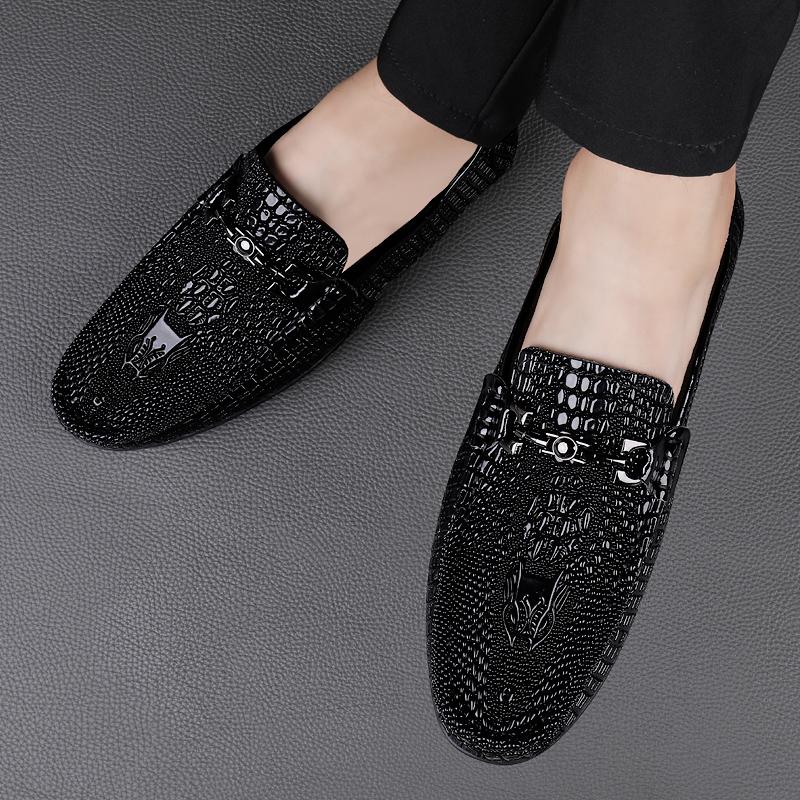 Men Loafers Genuine Leather Moccasin Footwear Lightweight Breathable Driving Shoes Male Classical Office Shoes Men Shoes Loafers