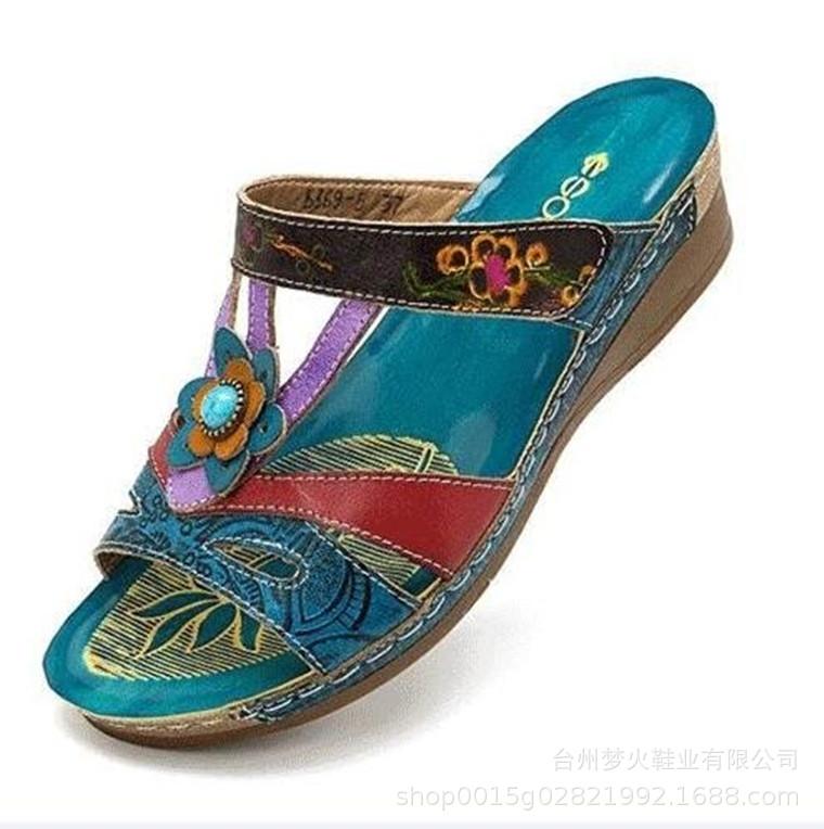 

Новые женские туфли сандалии туфли на высоком каблуке тапочки вышитый цветок крутые тапочки 43 разноцветный