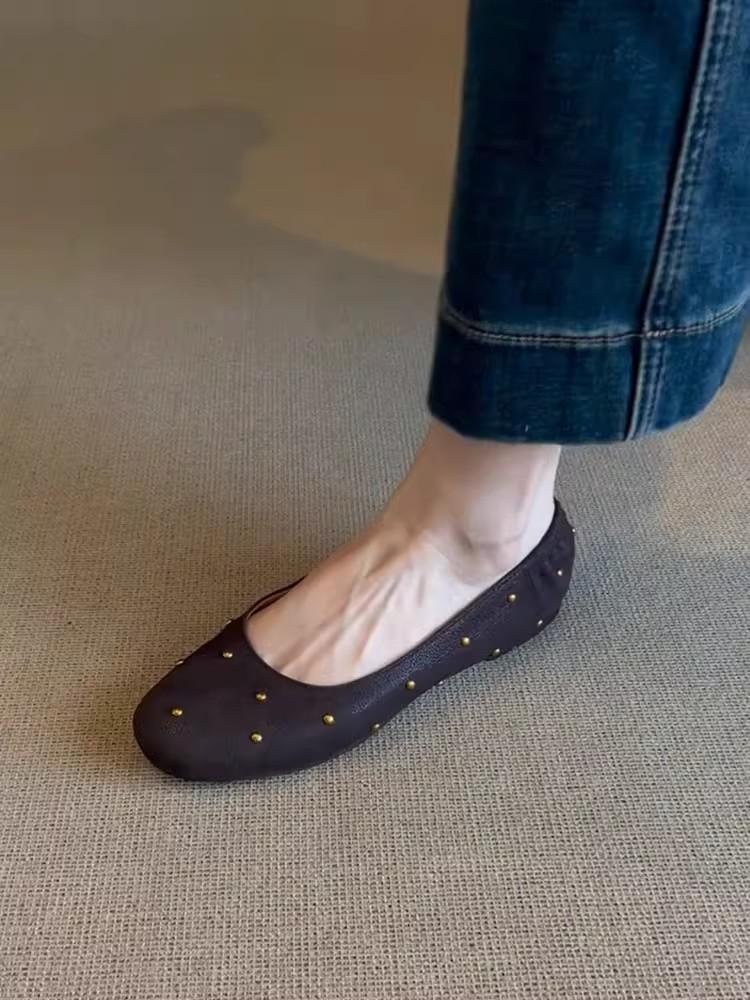 Sheepskin Version~ Fashionable and Simple Shallow Mouth Small Single Shoes, Rivets, Genuine Leather Flat-soled Women's Shoes, One Pedal, Do