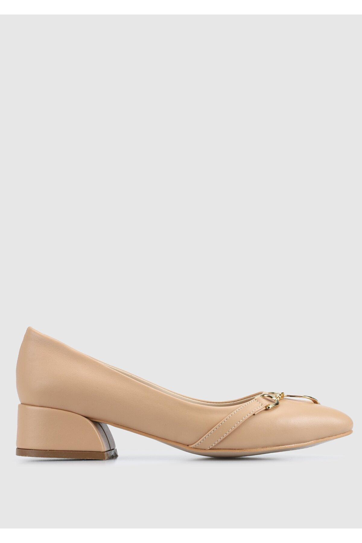 

Women s Flat Shoes Nude 36