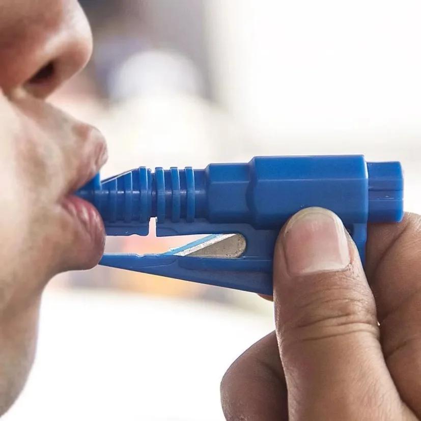 Mini Safety Hammer Keychain Escape Car Life-saving Escape Hammer Window Broken Emergency Glass Breaker For Car Buses Trucks