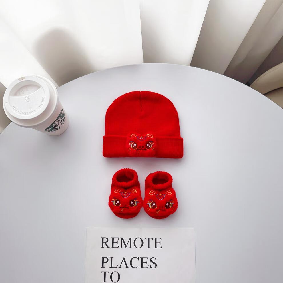 

Baby Red Wool Hat & Socks, Year of the Snake, Autumn/Winter Style for Infants.