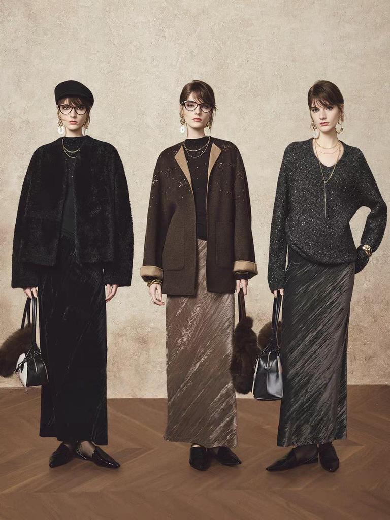 Iridescent Velvet Elastic Fishtail Midi Skirt - High-Waisted, Bias-Cut, Heavy-Duty, Slimming, Women's Autumn/Winter Skirt