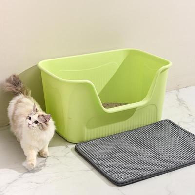 Oversized Splash-Proof Cat Litter Box with Scoop, Semi-Enclosed Design