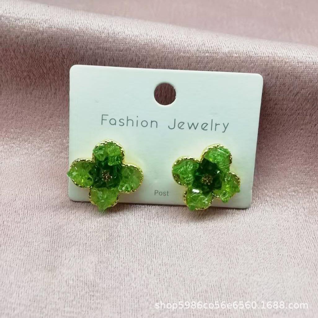 

S stud earrings gradual change crystal green flower earrings small fresh wizard of oz fresh green flower earrings female зелёный