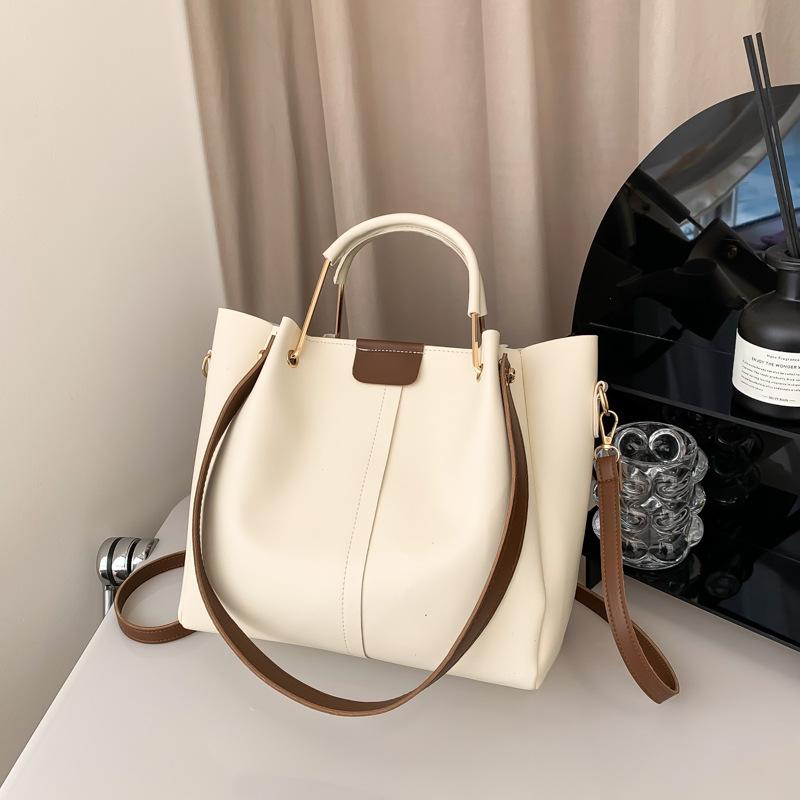 Retro Niche Design Portable Large-Capacity Bag Female Tide Commuter Tote Bucket Bag