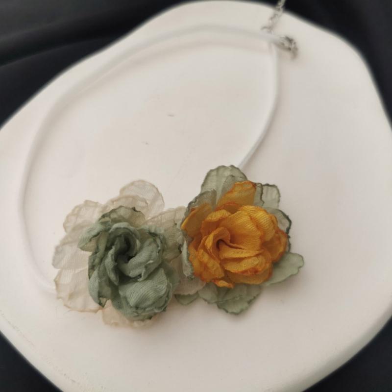 Simple Double Flowers Neckband Choker Necklace Jewelry Temperament Sweet Neck Chain Women Clavicle Chain Necklace