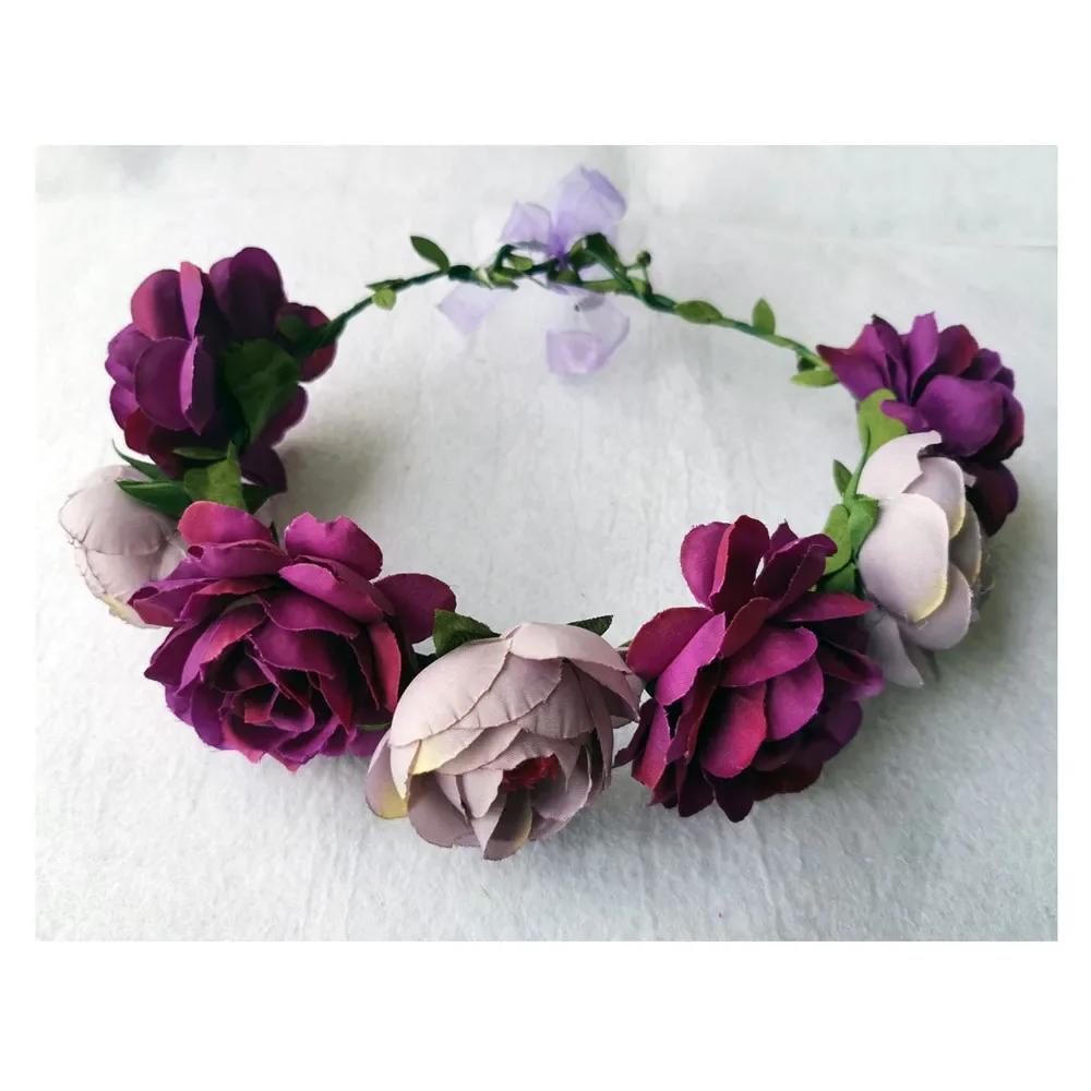 Mode Bohemia Girlang Rosblomma Krona Damhuvudband med Justerbart Band Flickor Blommig Krans Brud Halo Huvudprydnad