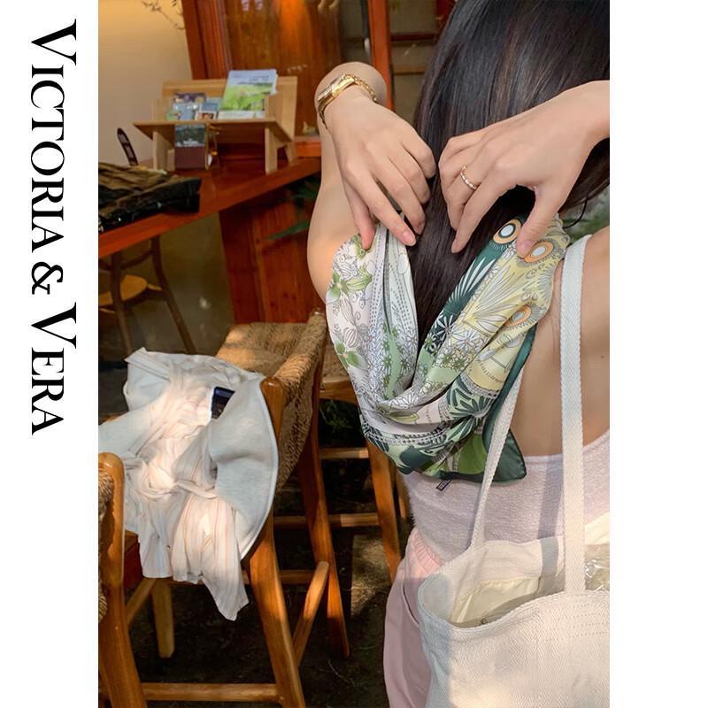 VICTORIA&VERA Spring/Summer Floral Print Mulberry Silk Scarf