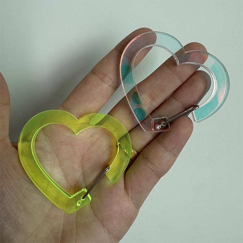 Ins Cute Acrylic Heart Keychain Multifunctional Carabiner Bag Decorative Pendant Key Ring Hanging