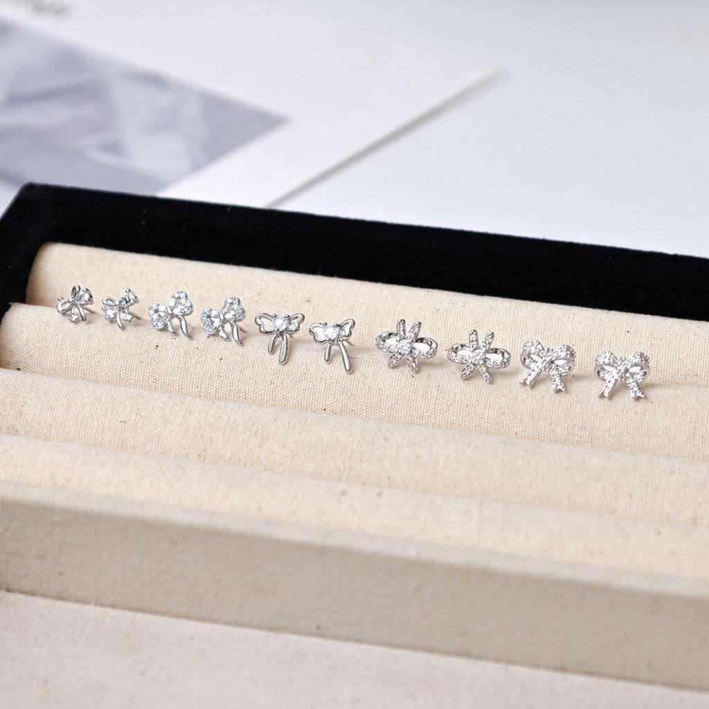 Copper-Plated Gold Bow Earrings with 925 Silver Needle and Flower Diamond Inlay for Women