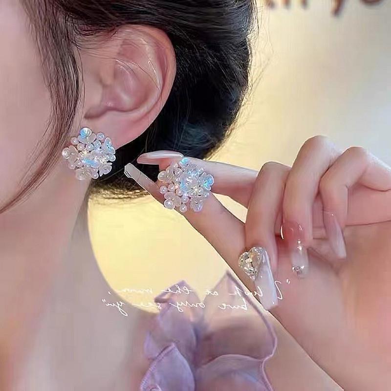 Elegant S925 Silver Flower Stud Earrings - Trendy Luxury Design with Unique High-End Appeal