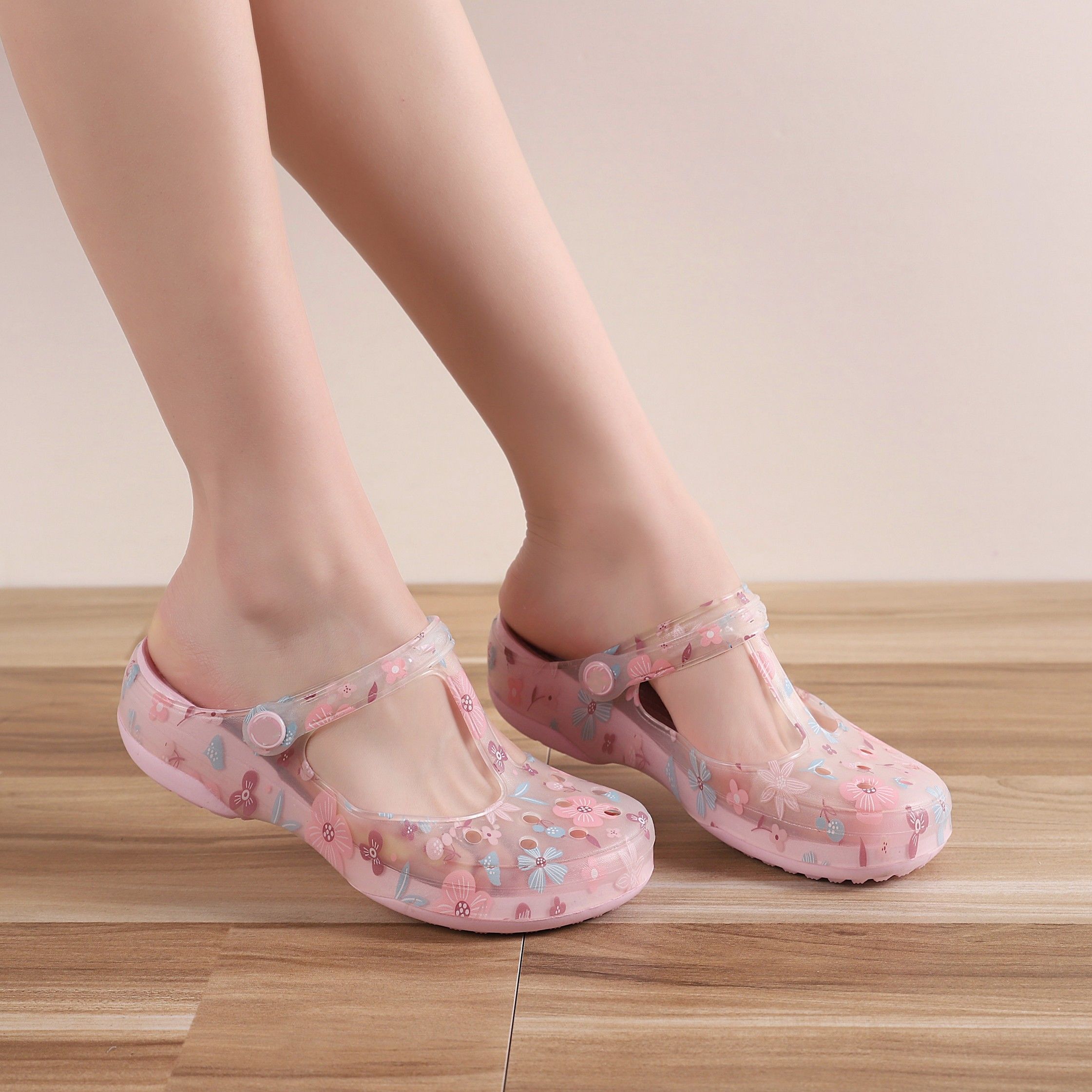 

Женская верхняя одежда, нескользящие туфли с отверстиями с принтом, сандалии с полой и дышащей повязкой на голову, прозрачные однотонные сандалии летом 36 розовый