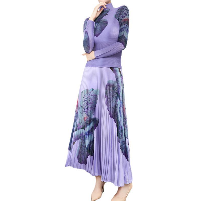 Trendy Women's Pleated T-shirt & Plus Size Midi Skirt Two-Piece Set