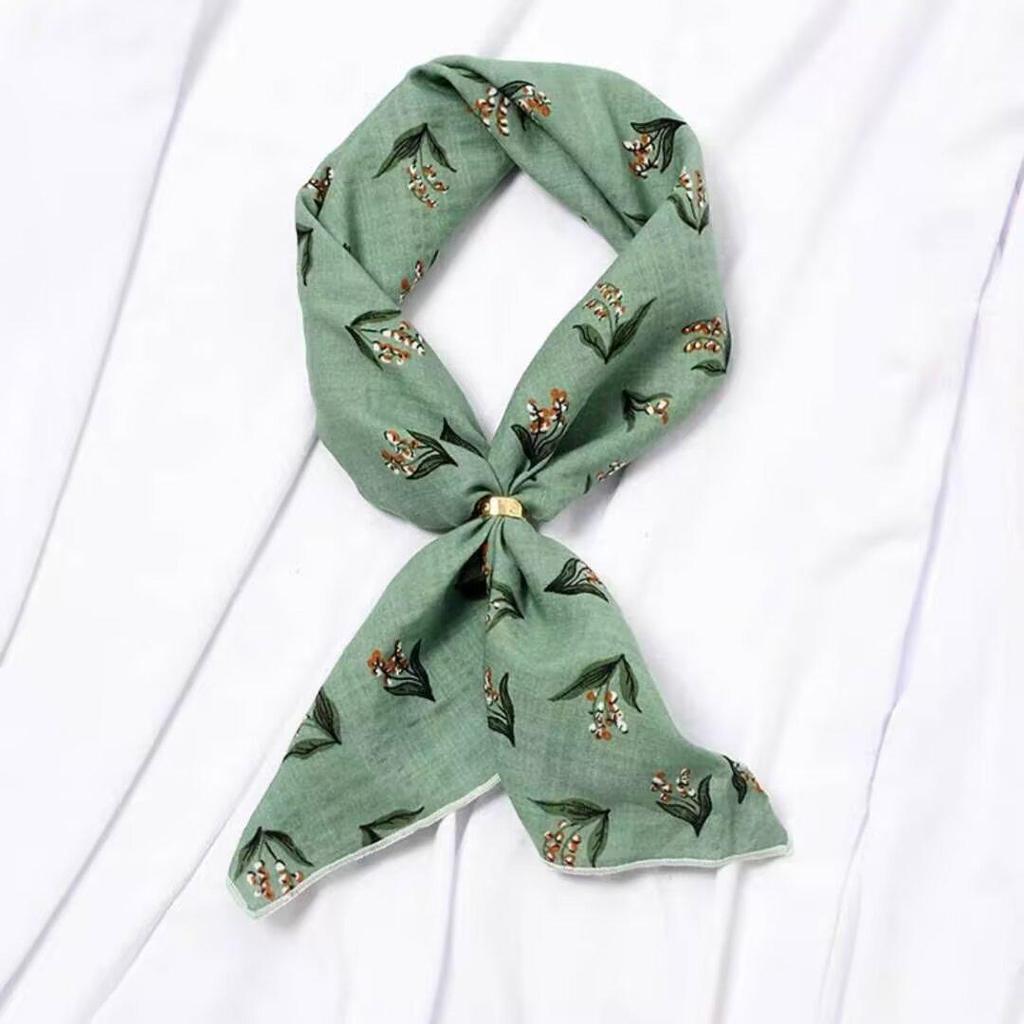 Retro Green Floral Small Silk Scarf - Korean Style Women's Versatile Autumn/Spring Accessory, Thin Square for Neck or Headband