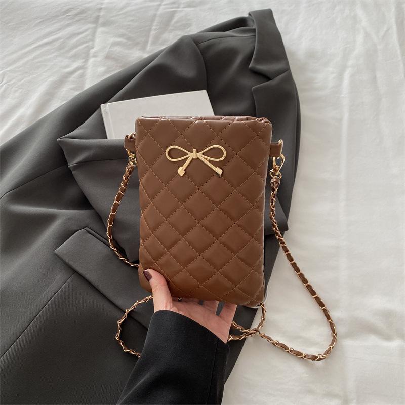 2025 autumn and winter new simple and versatile lightweight women's shoulder messenger bag change bag chain mobile phone women's bag trend