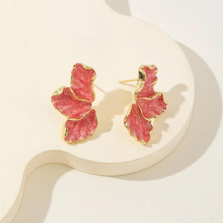 Retro Inspire Maple Leaf And Flower Earrings With Oil Drip Detailing Portable for Enhancing Fashionable Outfits