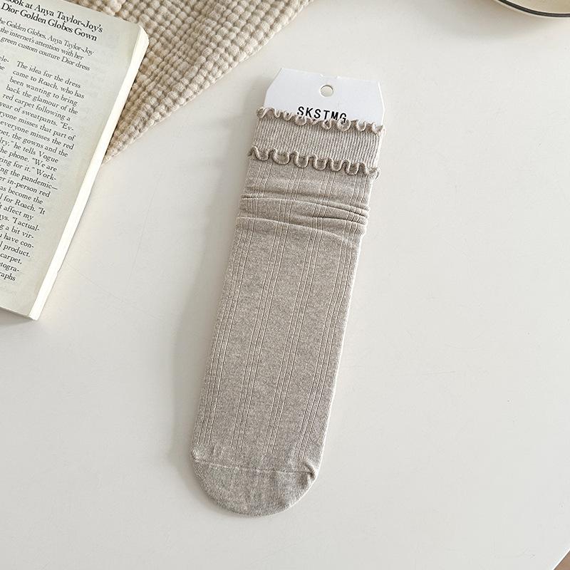 

Женские осенне-зимние милые носки-гольфы средней длины с двойным кружевом в виде древесных ушек 1 pair хаки