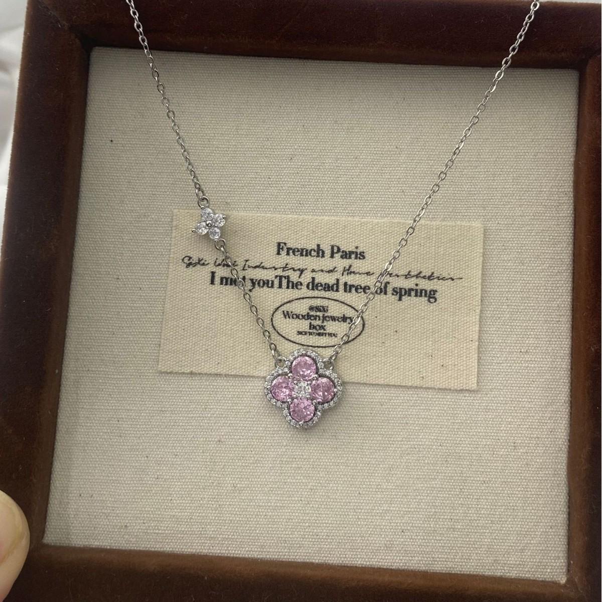 Pink Cubic Zirconia Flower Necklace: Elegant, Sweet, and Versatile Clavicle Chain