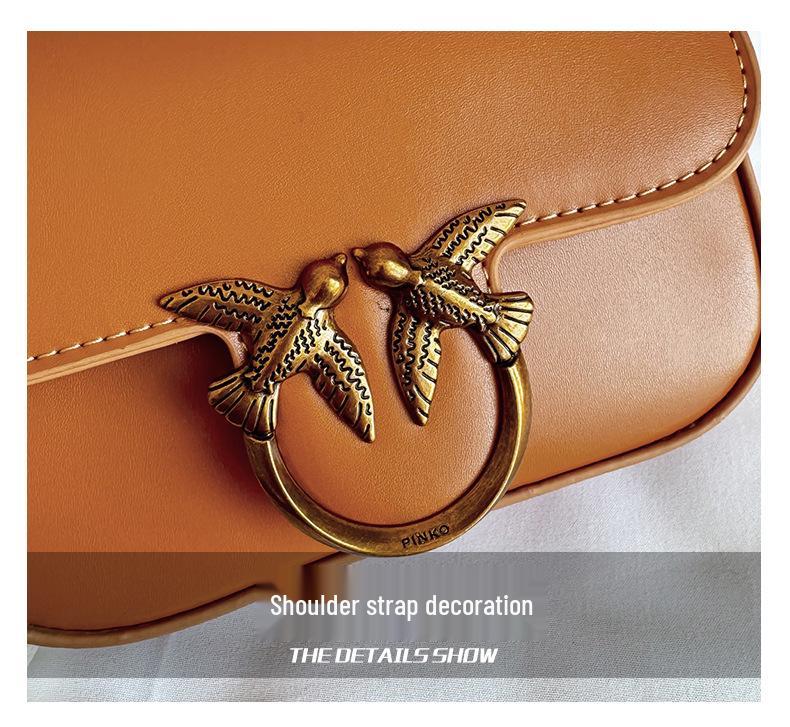 Elegant Minimalist Crossbody Bag: Retro Women's Luxury Shoulder and Underarm Design