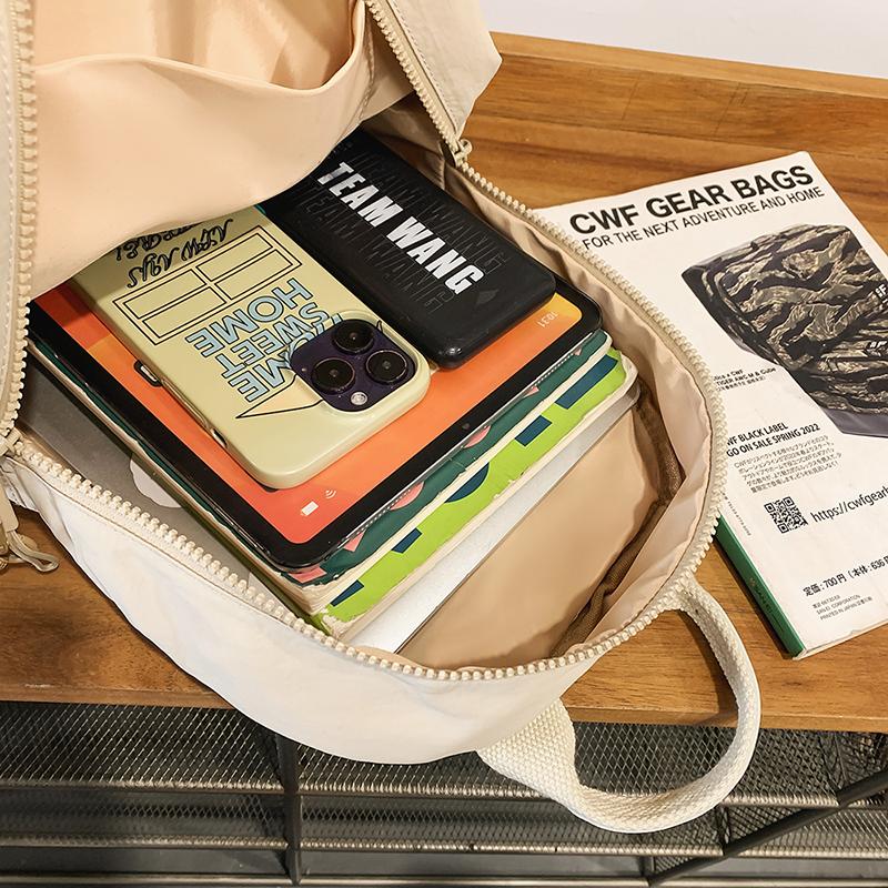 Školní batoh ve stylu college Dámský jednobarevný velkokapacitní batoh na dojíždění Pánský lehký batoh