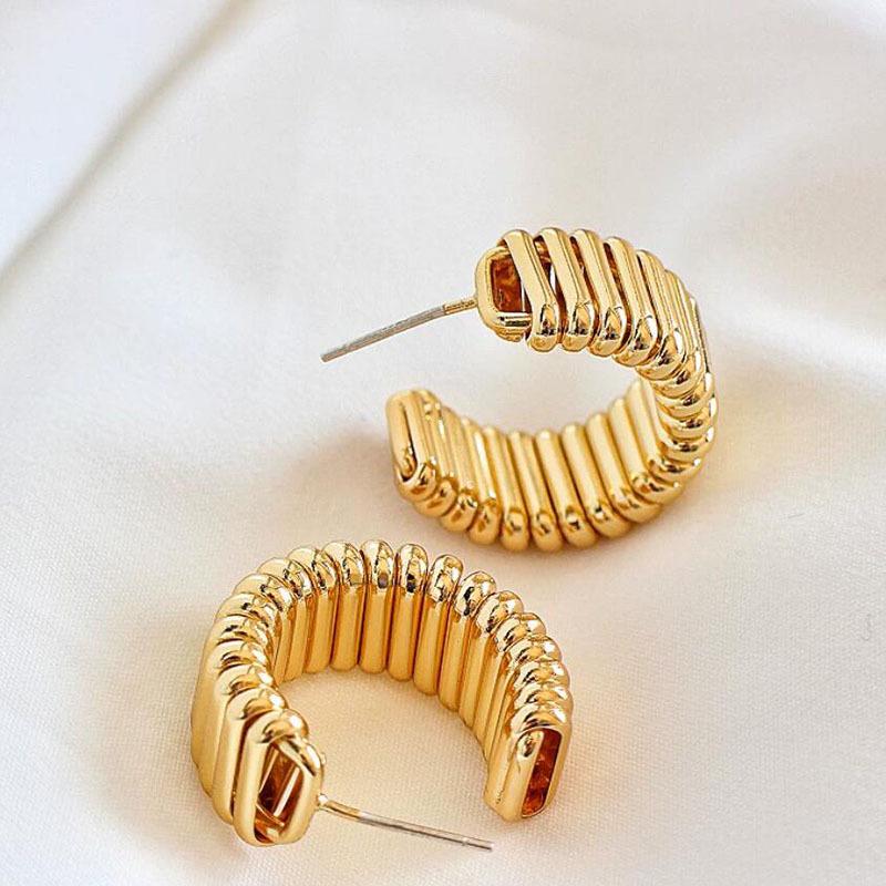 Female Atmospheric Bold Personality Earrings