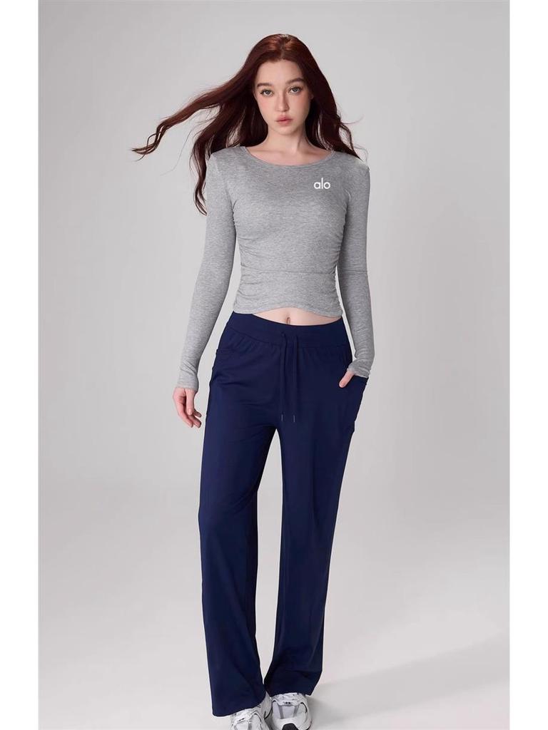 Alo Yoga Figurbetontes geripptes Rundhals-Leichtgewicht-Yoga-Top für Frühling & Sommer