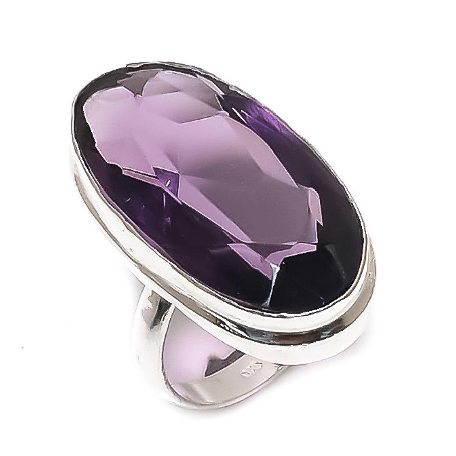 

Ювелирное кольцо из серебра 925 пробы с аметистом, размер 7