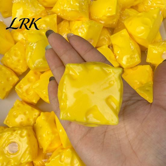 Stress Relief Gadget Shapeable Cheese Squeeze Toy, Anxiety Triangle Sensory Anti-stress Toy Slow Rising Cube Pinch Home Office Relaxation Tool